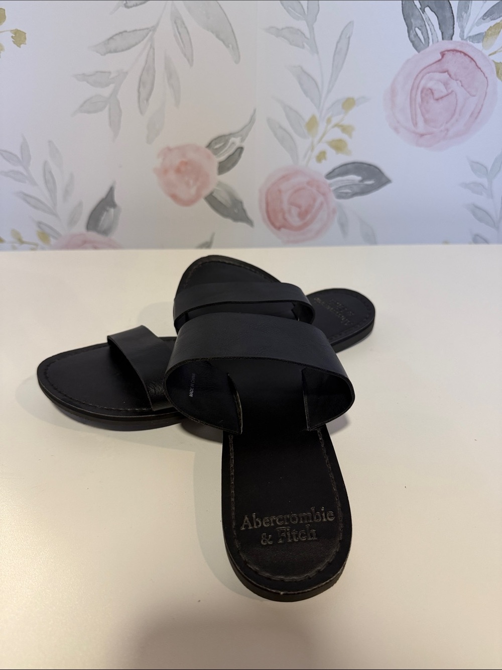 Abercrombie & Fitch Black Cross-Strap Slide Sandals